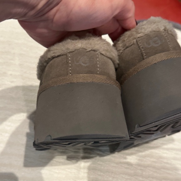 UGG Taupe Fleece-Lined Clogs - Picture 4 of 6